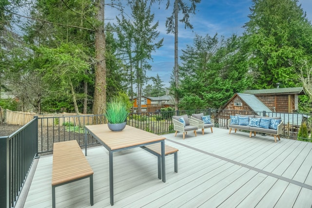 beautiful clean and clutter free deck in a forest