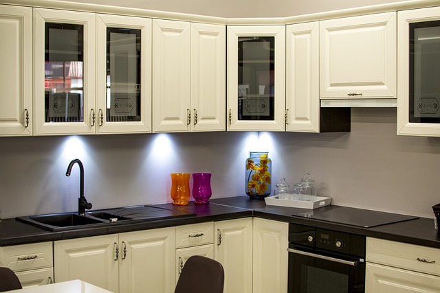 white kitchen cabinets